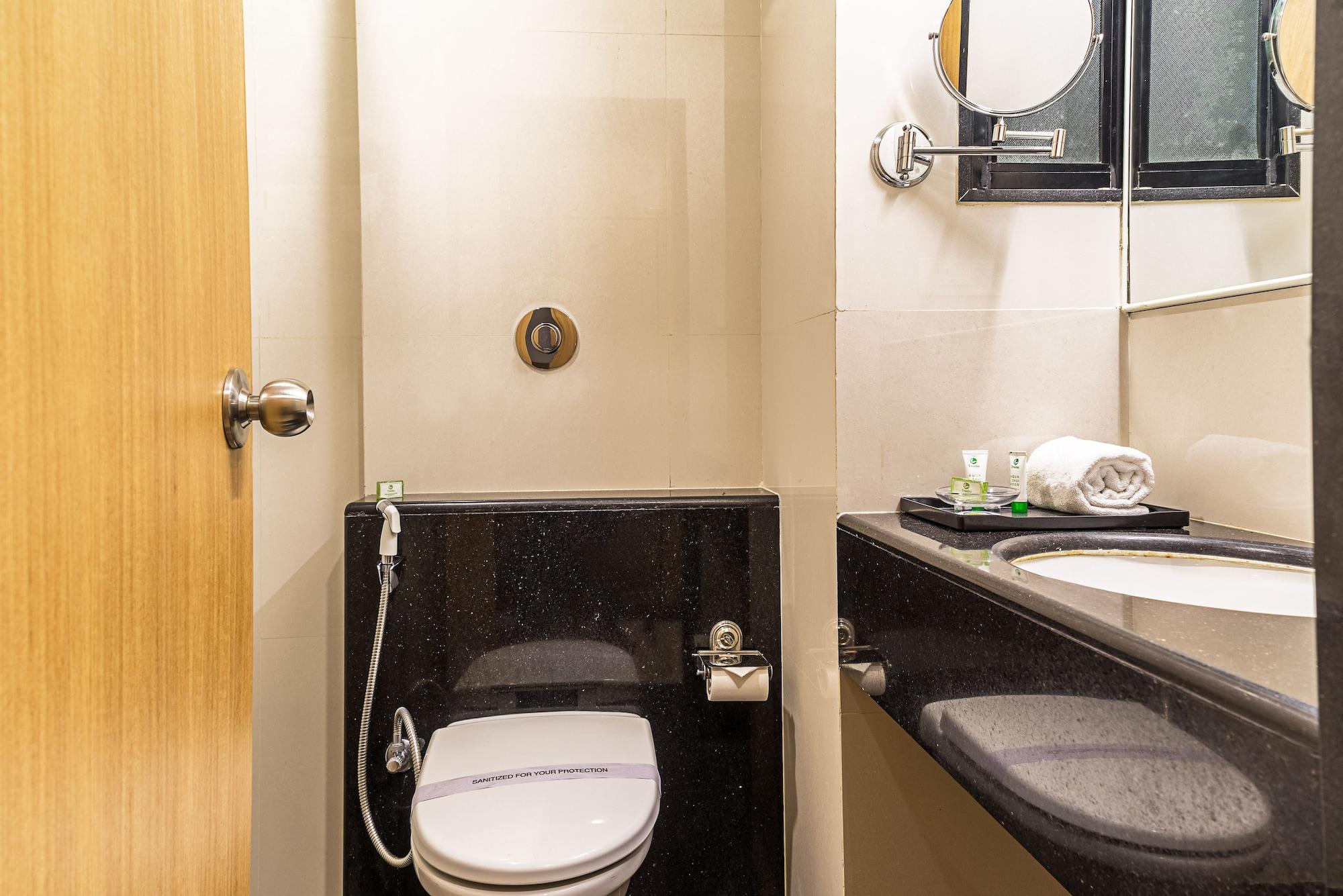 Treebo Premium Grand Emerald Pimpri-Chinchwad Esterno foto