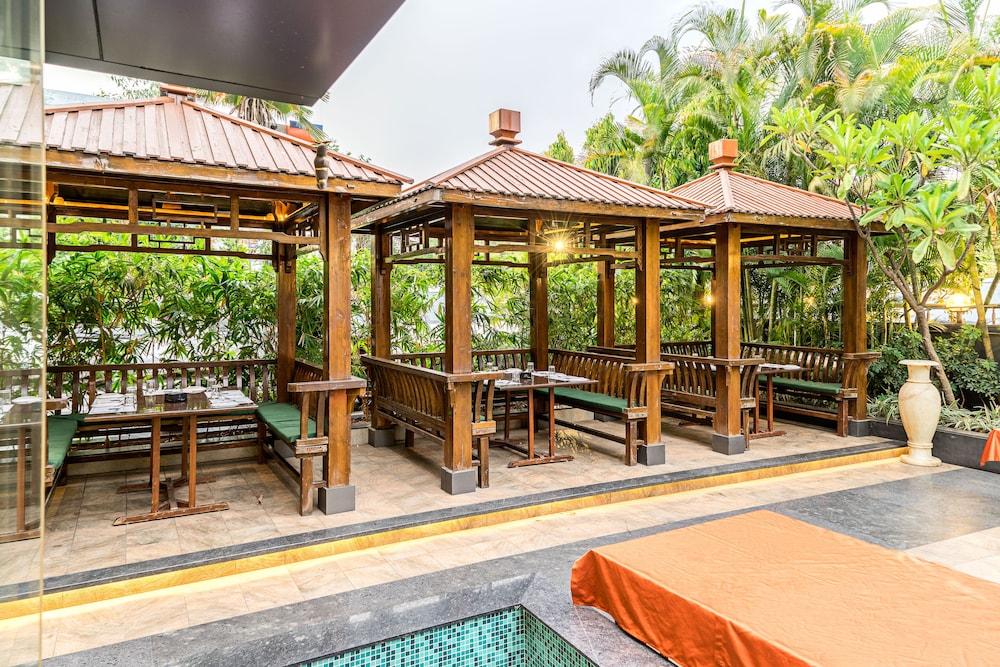 Treebo Premium Grand Emerald Pimpri-Chinchwad Esterno foto