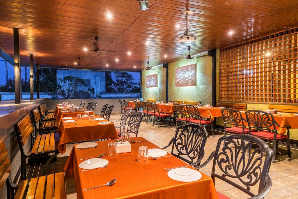 Treebo Premium Grand Emerald Pimpri-Chinchwad Esterno foto