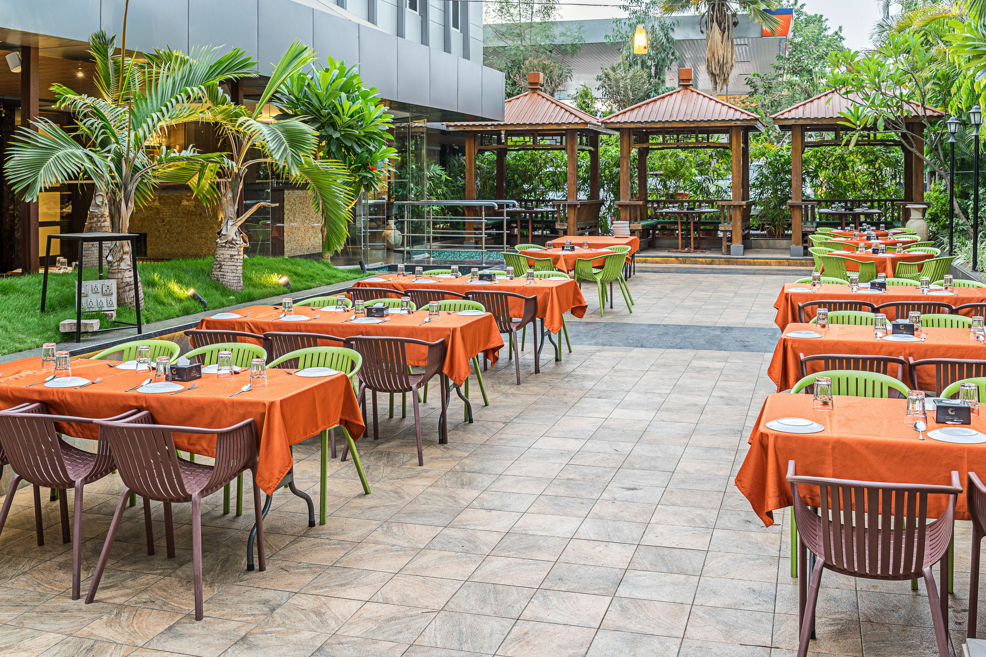 Treebo Premium Grand Emerald Pimpri-Chinchwad Esterno foto